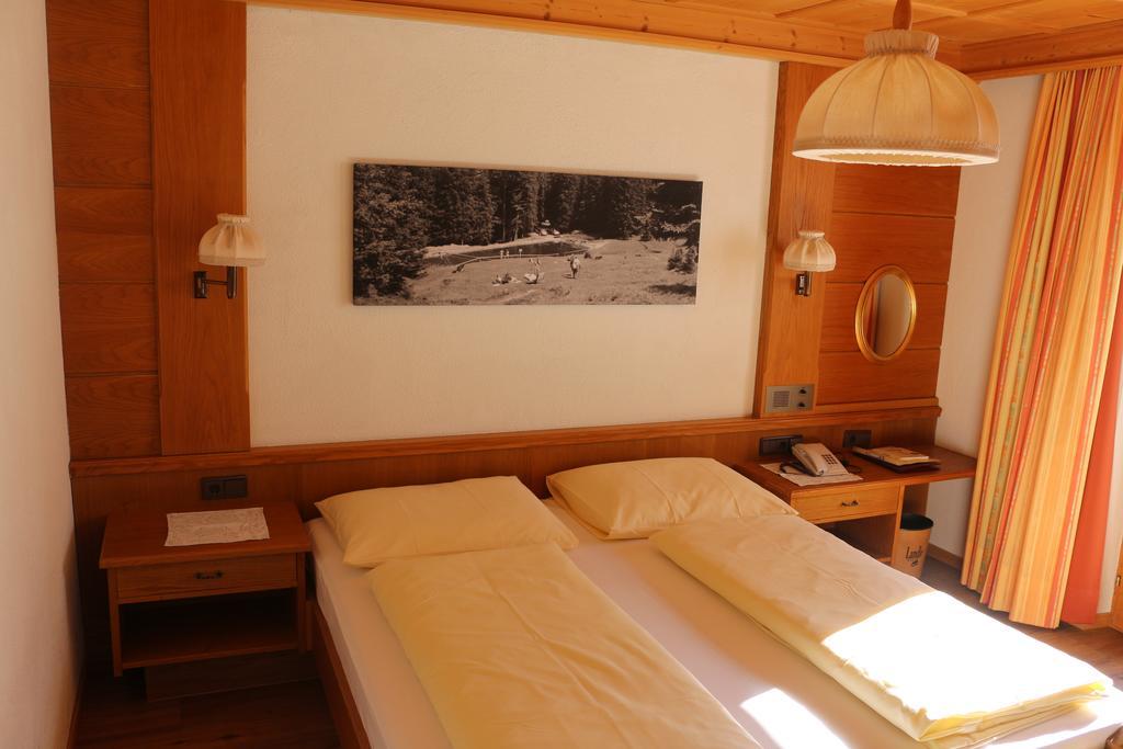 Hotel Landle Galtür Quarto foto
